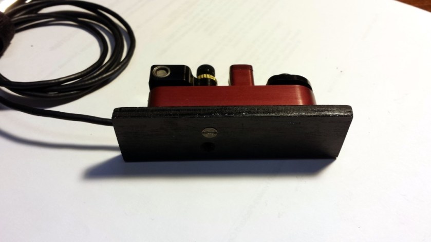 MS2 straight key attached to the magnetic base