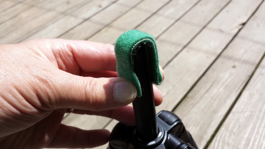 This is how I arrange the Velcro strap before placing the AlexLoop on the tripod. This gives a nice, snug fit.