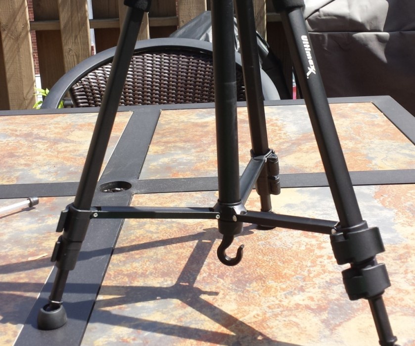 UltraMaxx UM-TR60BK accessory hook on the bottom of the center post.