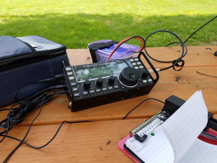 Picnic table portable for the International Field Radio Event. The Alexloop was on a short tripod on top of the table.