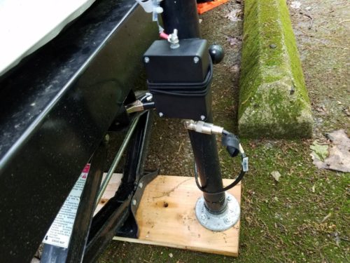 This is the drive-on mount that supported the Jackite pole. The black box is the 4:1 unun. To the left of the unun, you can see the clamp for the ground connection to the trailer’s frame.