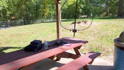 My operating position. The AlexLoop is attached to the picnic table.