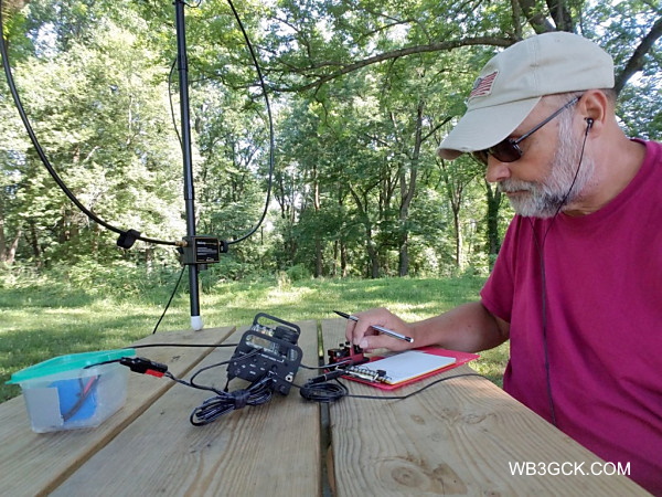 WB3GCK operating in Valley Forge National Historical Park. I was in a popular picnic area, so I chose a location away from other people. I also chose a set-up that was confined to the picnic table I was using.