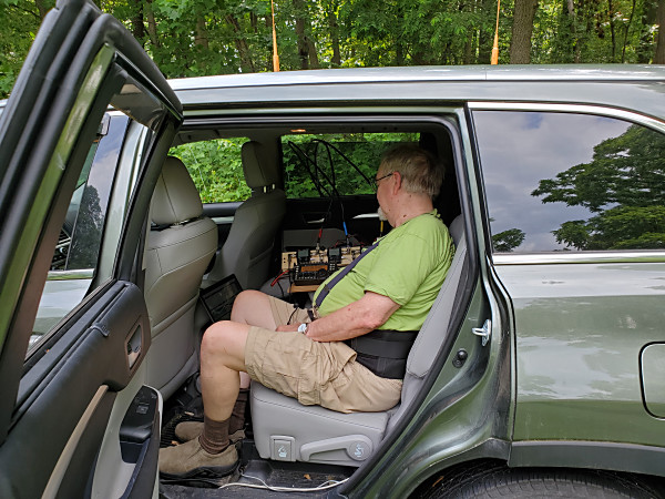 K3YTR working VHF and UHF from his car.