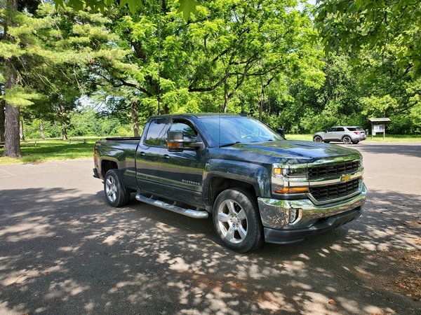 My shady parking spot at Valley Forge National Historical Park (K-0761, KFF-0761)