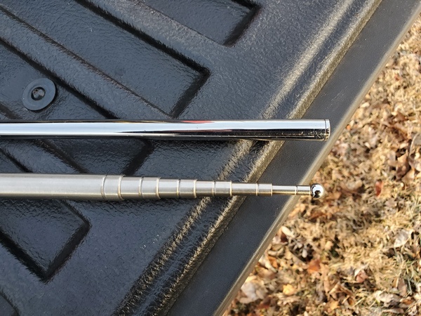 The MFJ-1977 and MFJ-1956 12-foot whips compared. The older, discontinued MFJ-1956 whip is on top.