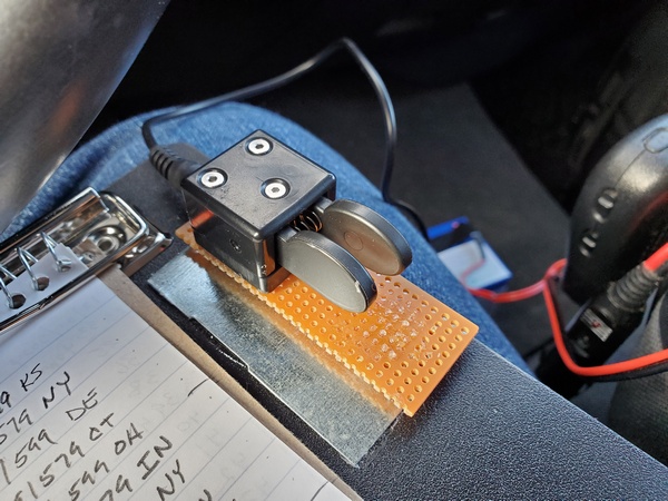 QU-21C Mini Paddles with my quick & dirty magnetic mount. This clipboard has some thin, steel strips, instead of the steel washers I had been using.