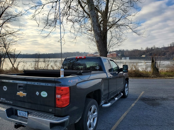 WB3GCK along the Susquehanna River on a sub-freezing morning