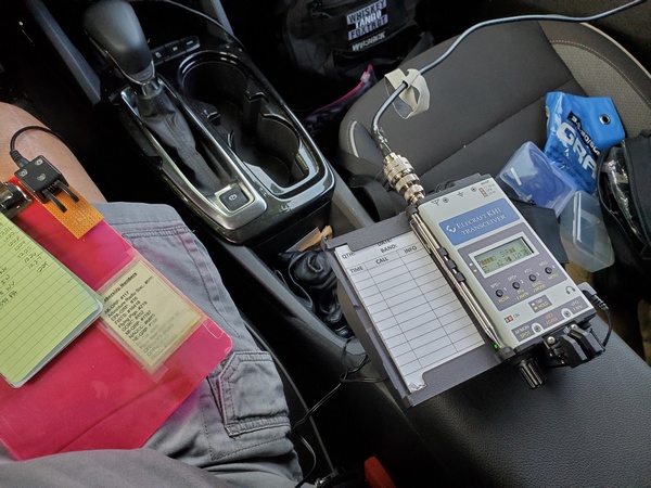 My setup after my paddle problems started. On hindsight, I could have arranged things better to make my operating position a little less awkward.