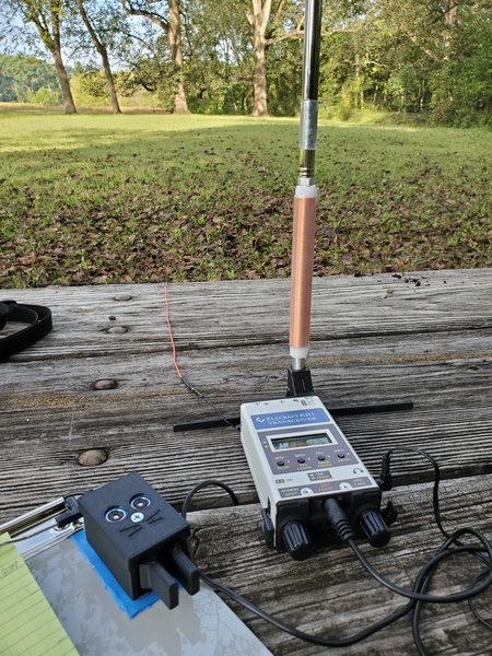 The KH1 with the AXE1 loading coil for 40M/30M and the Tufteln right-angle adapter.