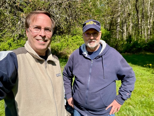 Ken N3CU (left) and WB3GCK at French Creek State Park (Selfie courtesy of N3CU)